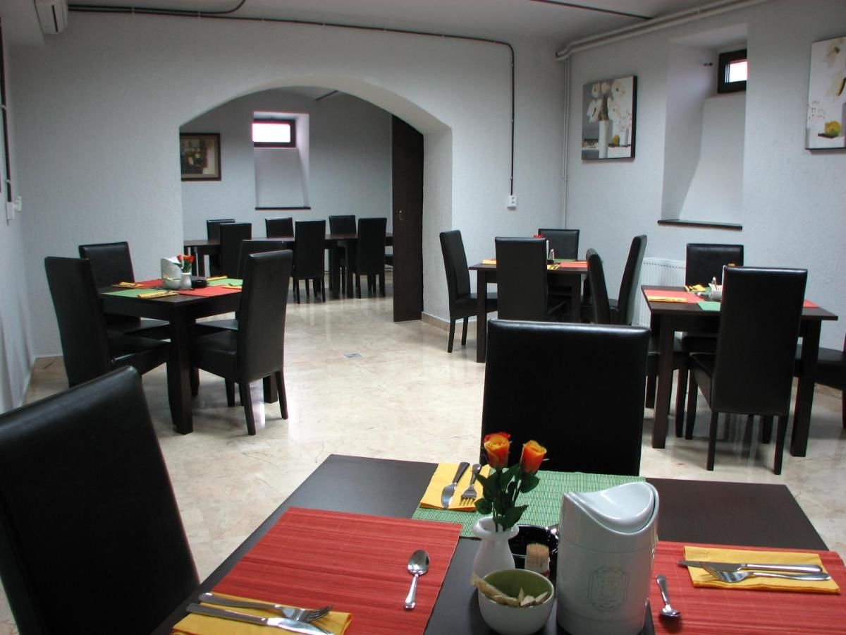 Отель Atrium Hotel Ateneu City Center Бухарест-38