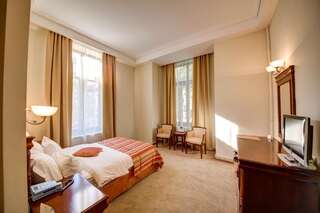 Отель Atrium Hotel Ateneu City Center Бухарест Стандартный двухместный номер с 1 кроватью-2