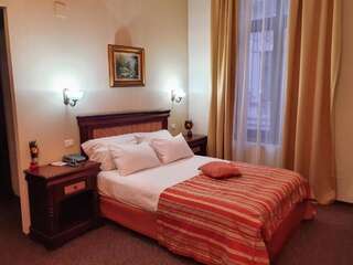 Отель Atrium Hotel Ateneu City Center Бухарест Стандартный двухместный номер с 1 кроватью-5