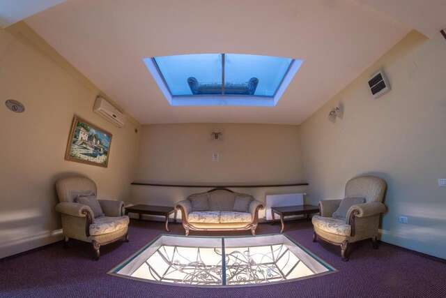Отель Atrium Hotel Ateneu City Center Бухарест-16