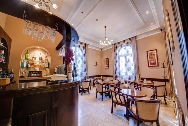 Отель Atrium Hotel Ateneu City Center Бухарест-19