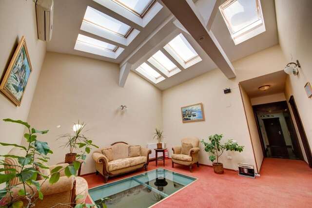 Отель Atrium Hotel Ateneu City Center Бухарест-23