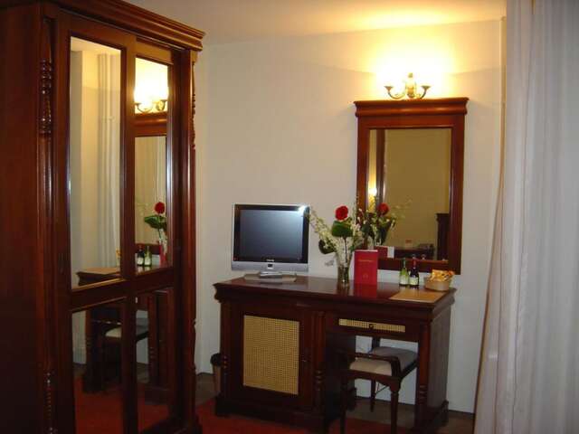 Отель Atrium Hotel Ateneu City Center Бухарест-28