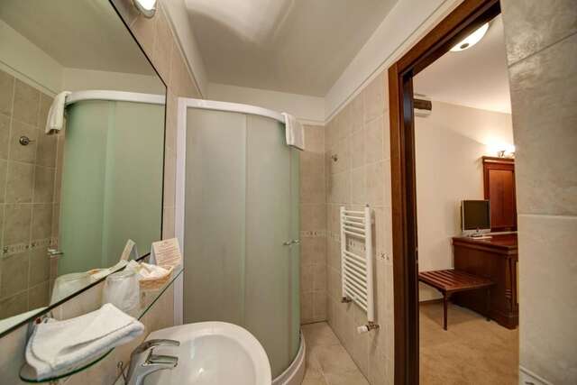 Отель Atrium Hotel Ateneu City Center Бухарест-29
