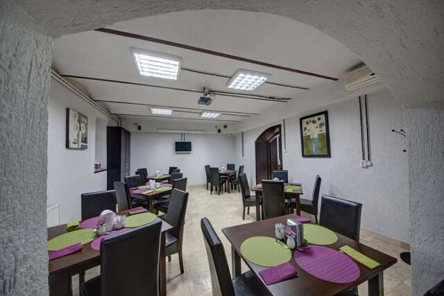 Отель Atrium Hotel Ateneu City Center Бухарест-35