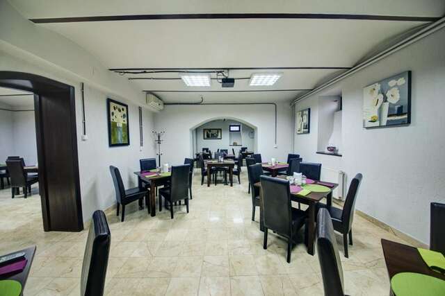 Отель Atrium Hotel Ateneu City Center Бухарест-36