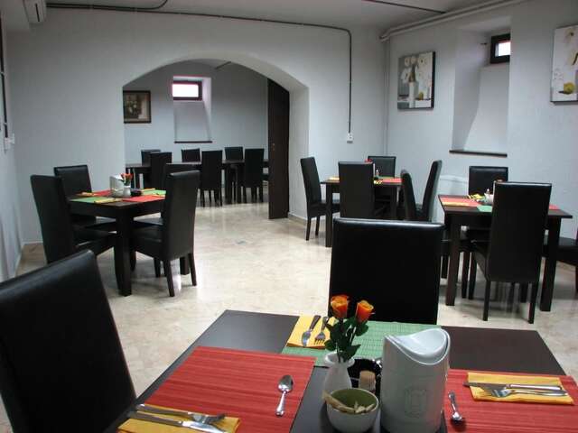 Отель Atrium Hotel Ateneu City Center Бухарест-37